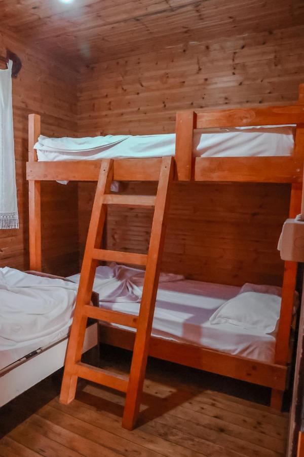 Plazhi Gjeneralit - Small Cabins - Bungalows - Apartaments - Villas - Suite Kavaje Exterior foto